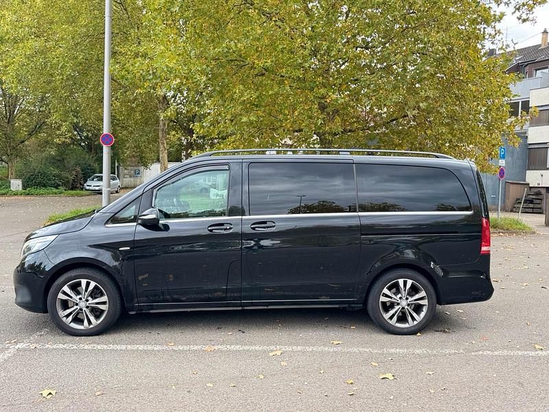 Gebraucht Mercedes V250 Avantgarde 190 PS (139 kW) 2014 Schwarz Van / Kleinbus