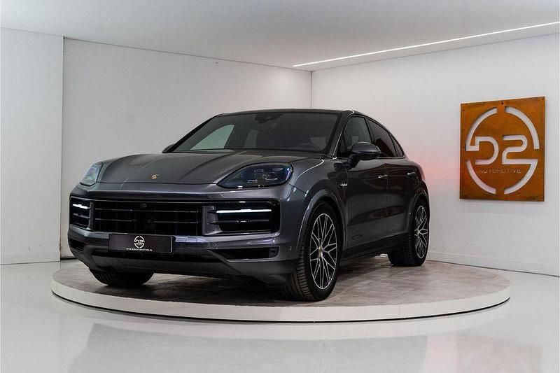 Gebraucht Porsche Cayenne 462 PS (339 kW) 2024 Grau SUV