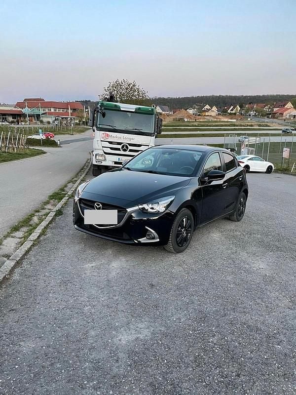 Schwarz Gebraucht 2018 Mazda 2 Kleinwagen | 8.950 € (Fairer Preis) - Bild 1/2