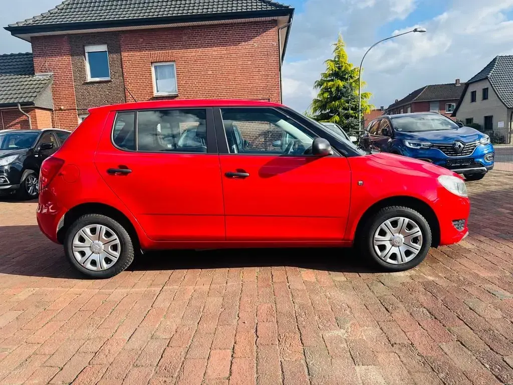 Gebraucht Skoda Fabia Cool Edition 69 PS (50 kW) 2013 Rot Limousine