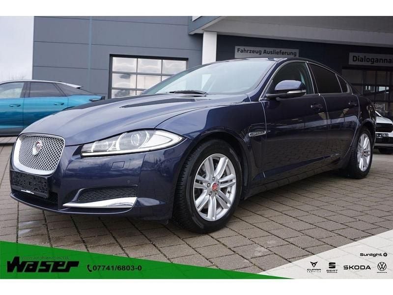 Gebraucht Jaguar XF 200 PS (147 kW) 2014 Blau Limousine