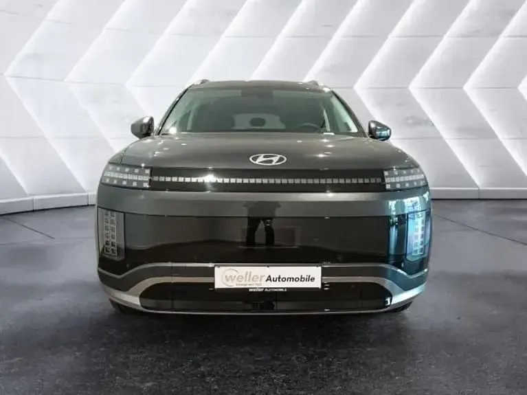 Neu Hyundai Ioniq 9 225 kW (307 PS) 2025 Grau SUV