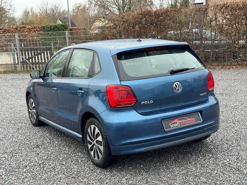 Gebraucht VW Polo Trendline 95 PS (69 kW) 2017 Blau Kleinwagen