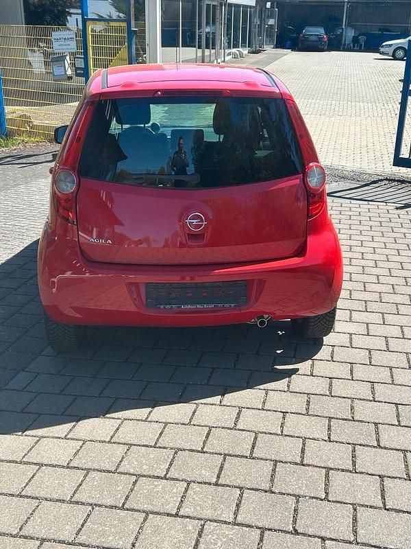 Second-hand Opel Agila 2009 Roșu Hatchback