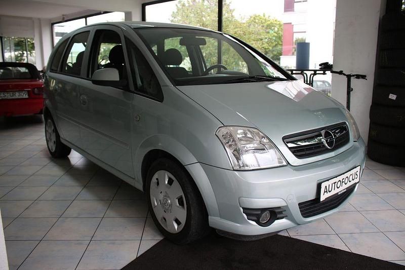 Grün Gebraucht 2009 Opel Meriva Edition Van / Kleinbus | 4.290 € (Etwas zu teuer) - Bild 1/4