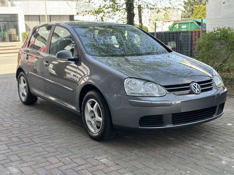 Unitedgrey metallic Gebraucht 2005 VW Golf IV Comfortline Kleinwagen | 4.000 € (Etwas zu teuer) - Bild 1/4