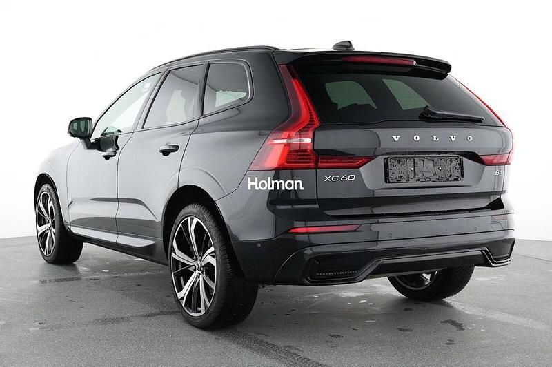 Gebraucht Volvo XC60 Plus 197 PS (144 kW) 2023 Schwarz SUV