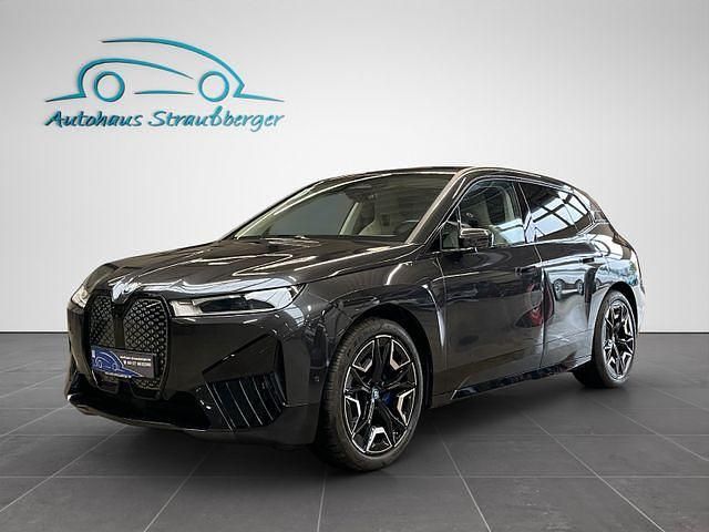 Grau Gebraucht 2023 BMW iX Sport Line SUV | 57.180 € (Superpreis) - Bild 1/4