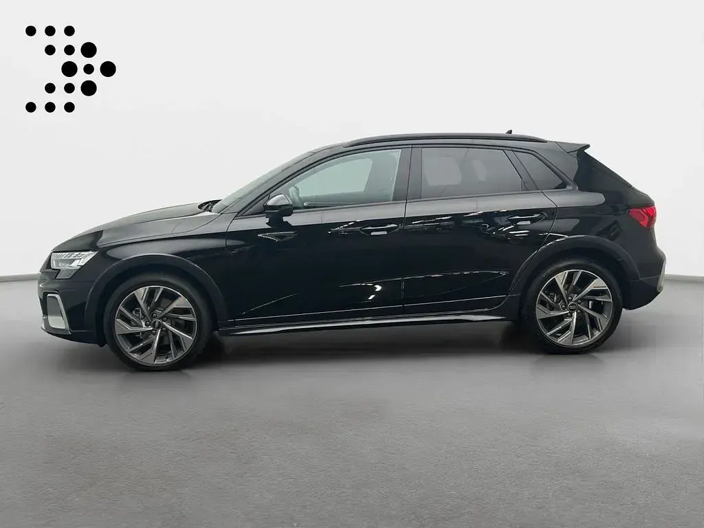 Używany Audi A3 S-Line 150 KM (110 kW) 2025 Czarny Sedan/Limuzyna
