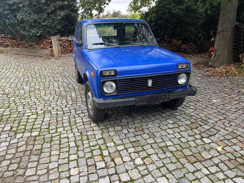 Blau Gebraucht 1989 Lada niva SUV | 6.200 € - Bild 1/4