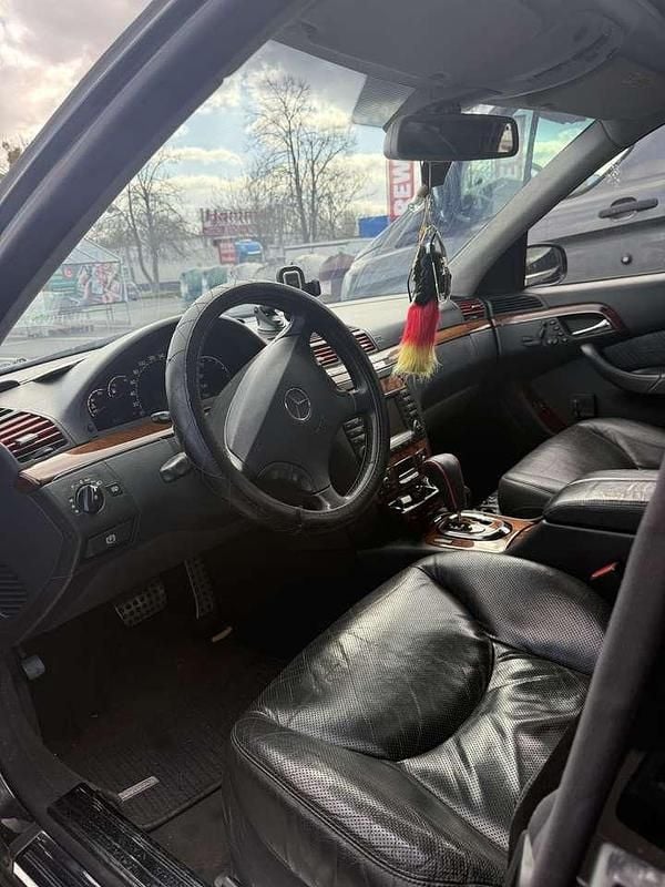 Gebraucht Mercedes 220 275 PS (202 kW) 2005 Schwarz Limousine