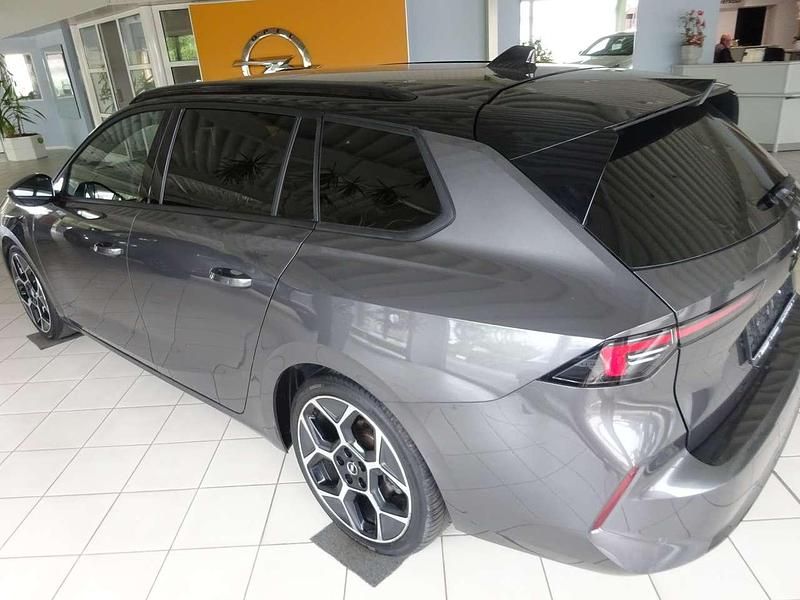 Gebraucht Opel Astra Ultimate 131 PS (96 kW) 2024 Grau metalliclackierung Kombi