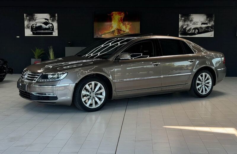 Grau Gebraucht 2010 VW Phaeton Limousine | 6.499 € (Fairer Preis) - Bild 1/4