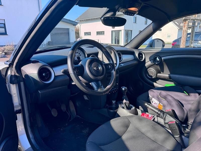 Second-hand Mini Cooper Cabriolet 122 CP (89 kW) 2013 Argintiu Cabrio