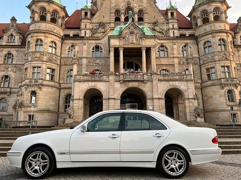 Second-hand Mercedes E200 116 CP (85 kW) 2000 Alb Berlinǎ