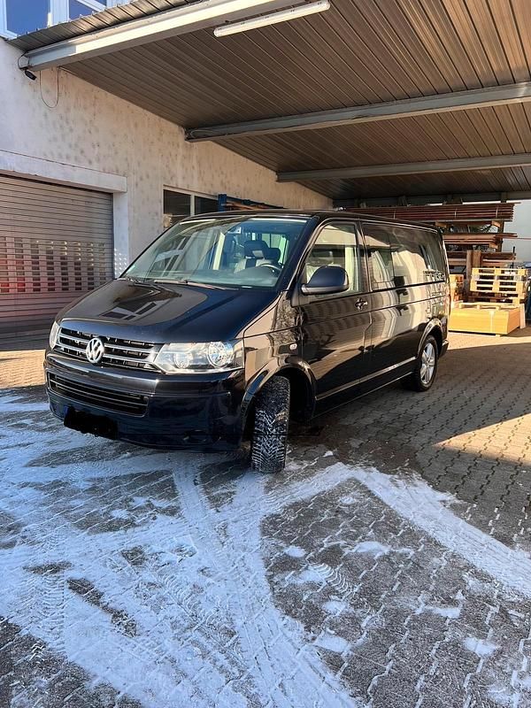 Gebraucht VW Multivan Highline 179 PS (131 kW) 2010 Schwarz Van