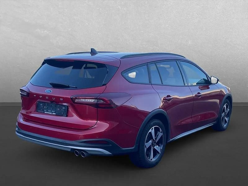 Gebraucht Ford Focus Active X 155 PS (114 kW) 2024 Fantastic red tc (metallic) Kombi