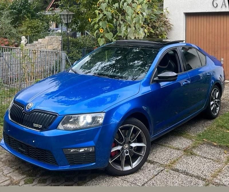 Blau Gebraucht 2014 Skoda Octavia vRS Limousine | 11.000 € (Superpreis) - Bild 1/4