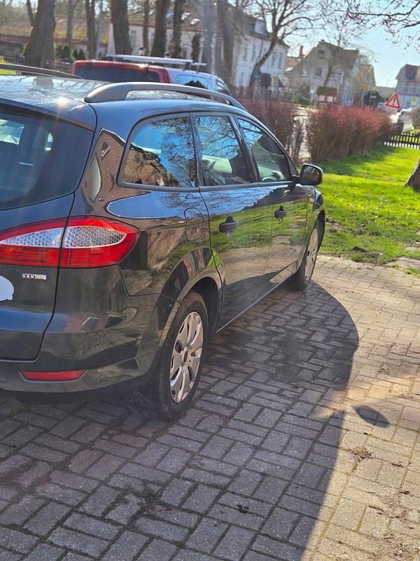 Gebraucht Ford Mondeo 116 PS (85 kW) 2008 Kombi
