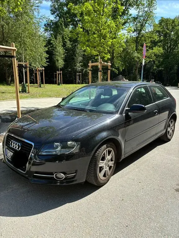Gebraucht Audi A3 Ambition 125 PS (91 kW) 2011 Schwarz Kleinwagen