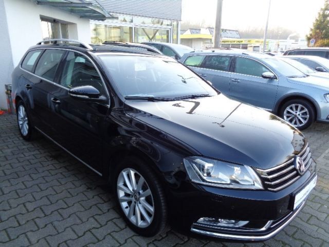 Gebraucht VW Passat Highline 140 PS (102 kW) 2013 Schwarz metallic Kombi