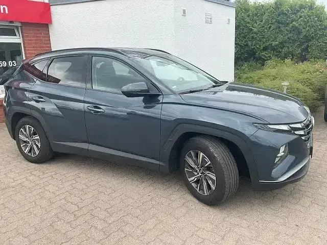 Gebraucht Hyundai Tucson Select 150 PS (110 kW) 2023 Blau (metallic) SUV