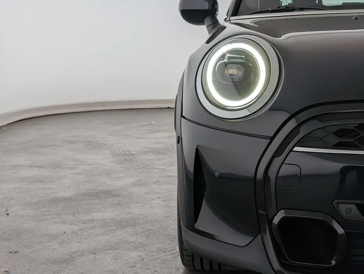 Używany Mini Cooper S 178 KM (130 kW) 2022 Czarny Hatchback