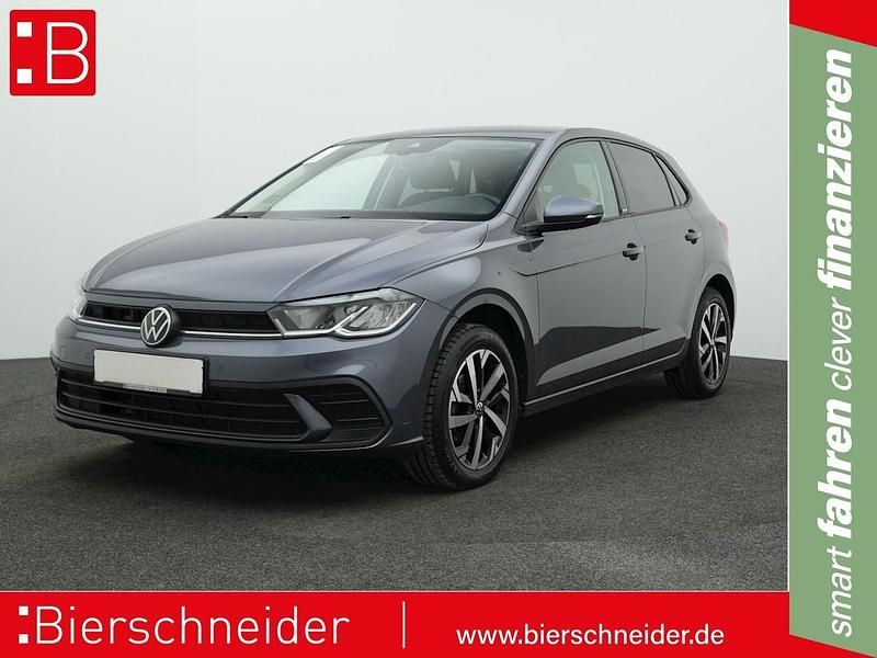 Grau Gebraucht 2024 VW Polo IQ Drive Limousine | 20.350 € (Guter Preis) - Bild 1/3