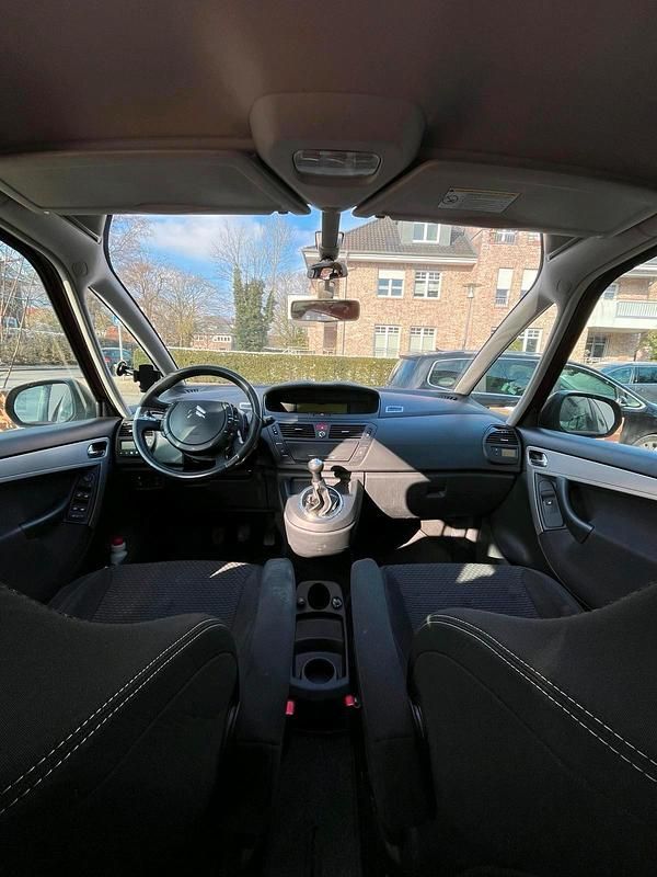 Gebraucht Citroën C4 Picasso Tendance 109 PS (80 kW) 2008 Rot Van / Kleinbus