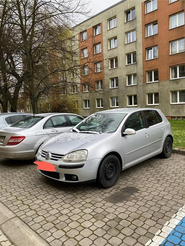 Silber Gebraucht 2008 VW Golf V United Kleinwagen | 3.500 € - Bild 1/4