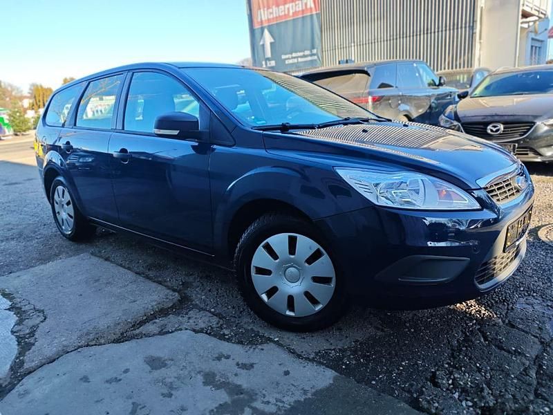 Gebraucht Ford Focus Ambiente 109 PS (80 kW) 2009 Blau Kombi