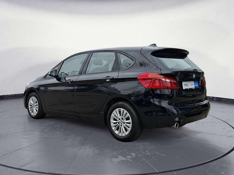 Gebraucht BMW 218 Advantage 140 PS (102 kW) 2019 Uni schwarz Van / Kleinbus