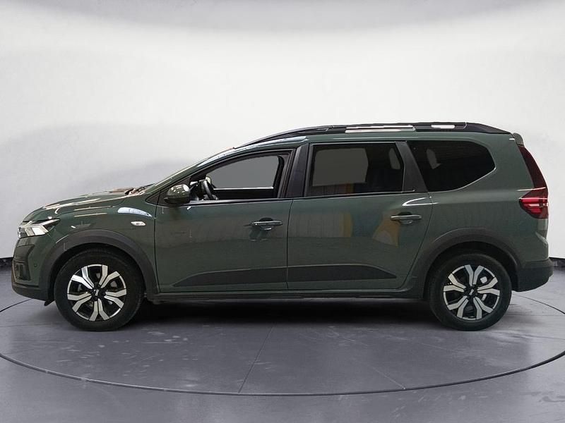 Gebraucht Dacia Jogger Expression 111 PS (81 kW) 2024 Vert lichen kaki Van / Kleinbus