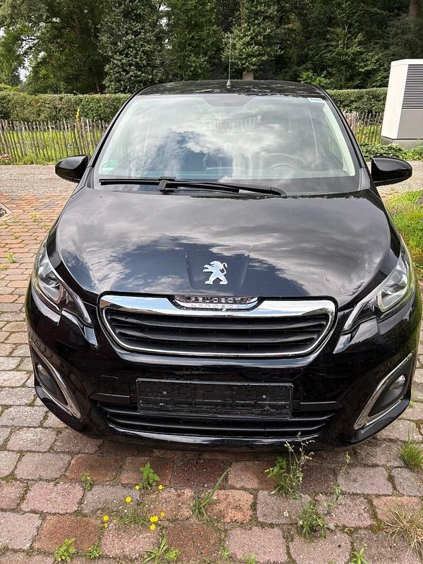 Schwarz Gebraucht 2019 Peugeot 108 Allure Kleinwagen | 7.500 € (Guter Preis) - Bild 1/4