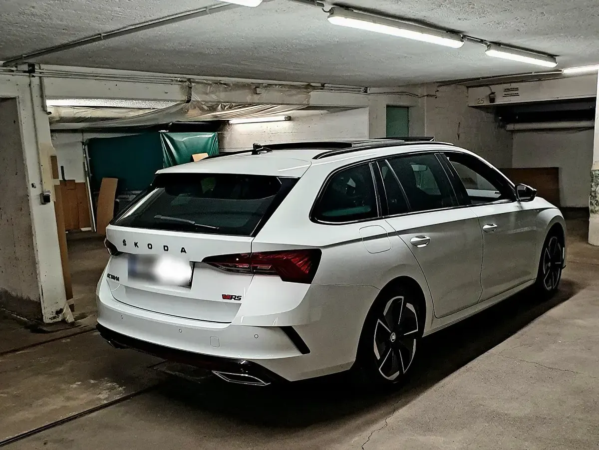 Gebraucht Skoda Octavia RS 200 PS (147 kW) 2023 Weiß Kombi