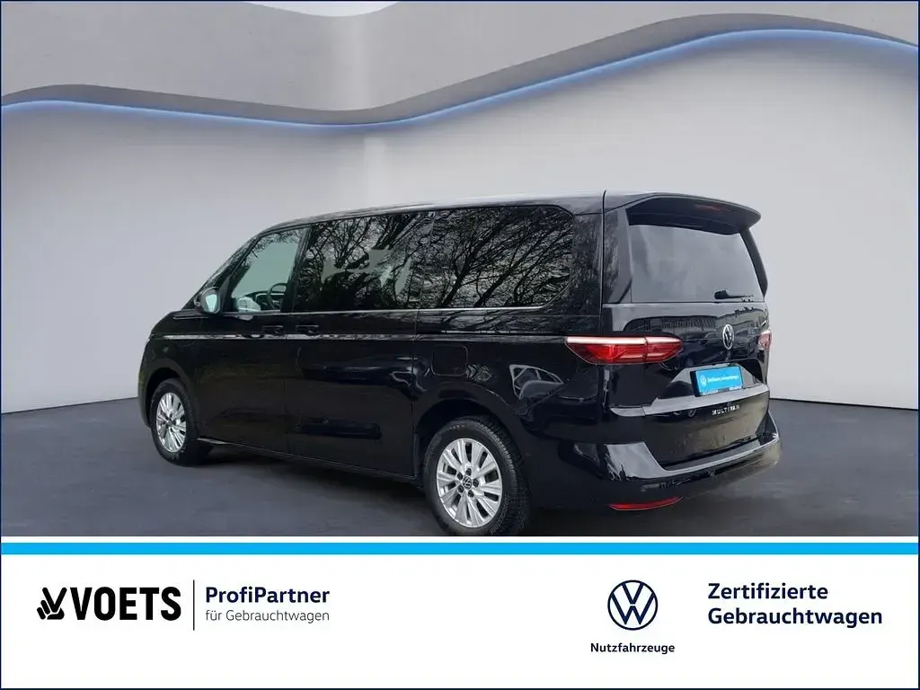 Gebraucht VW Multivan Life 150 PS (110 kW) 2025 Schwarz Van / Kleinbus