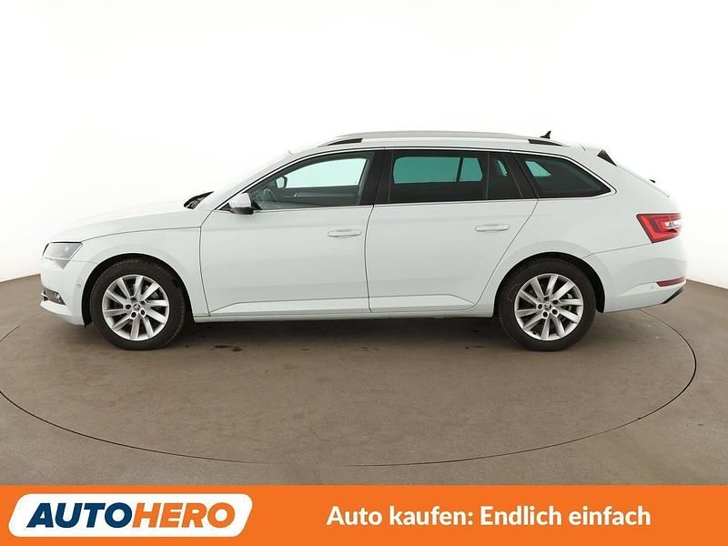 Gebraucht Skoda Superb Style 150 PS (110 kW) 2016 Weiß Kombi