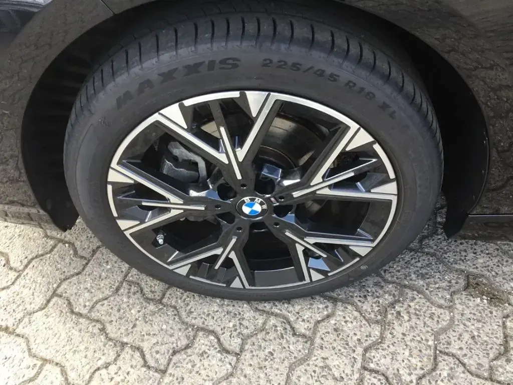 Gebraucht BMW 120 Efficient Dynamics 156 PS (114 kW) 2025 Schwarz Kleinwagen