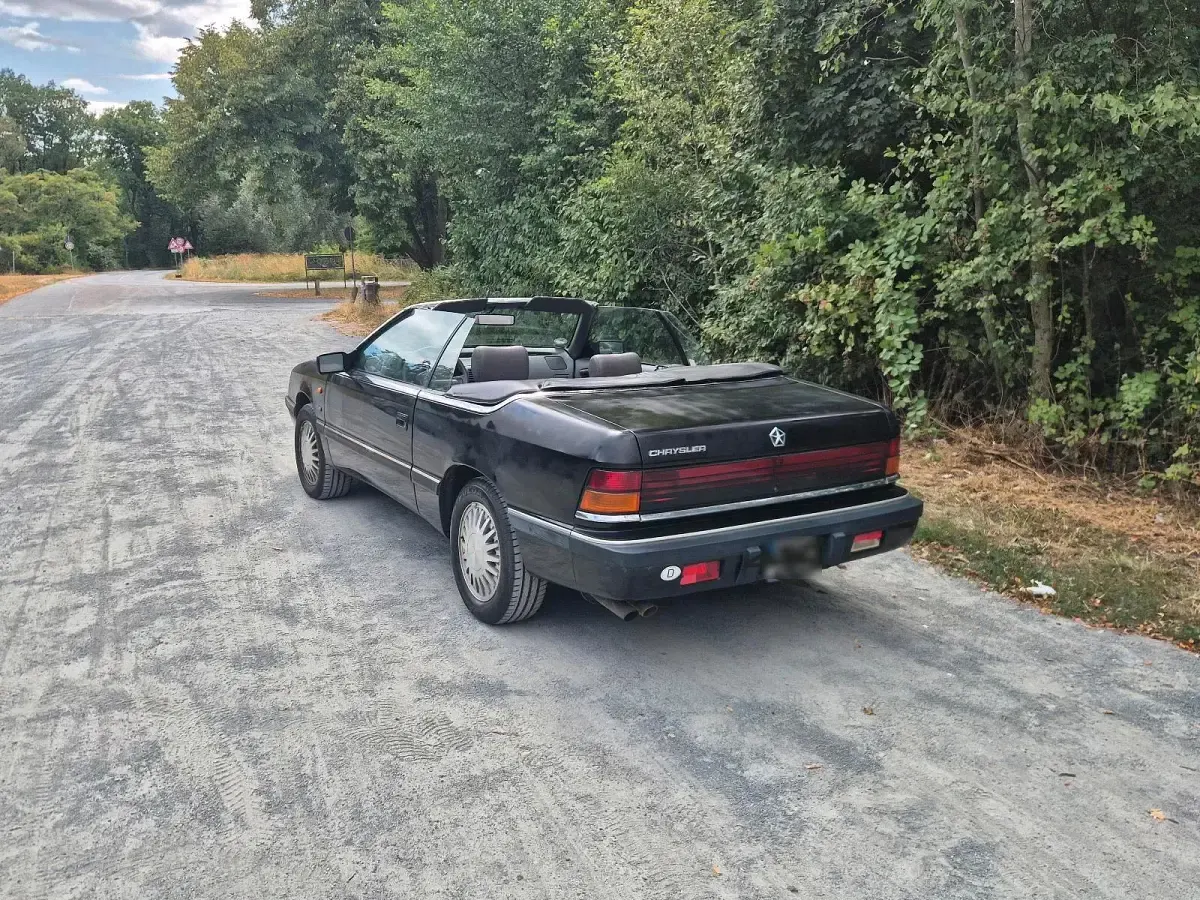 Gebraucht Chrysler Le Baron 136 PS (100 kW) 2026 Schwarz Cabrio