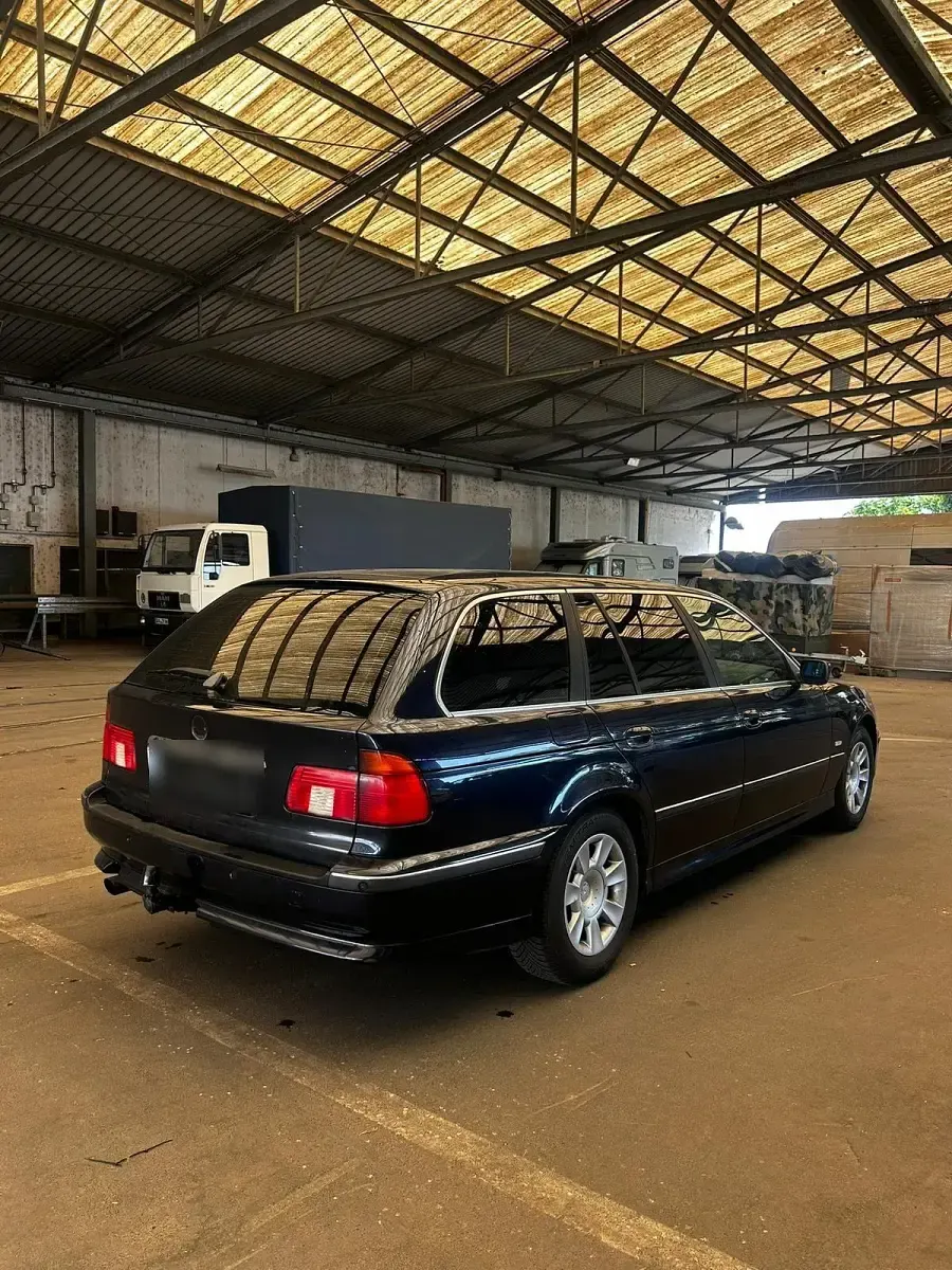Gebraucht BMW 528 193 PS (141 kW) 1997 Blau Kombi