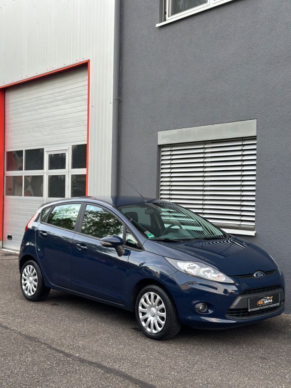 Blau Gebraucht 2010 Ford Fiesta Trend Kleinwagen | 4.990 € (Fairer Preis) - Bild 1/4