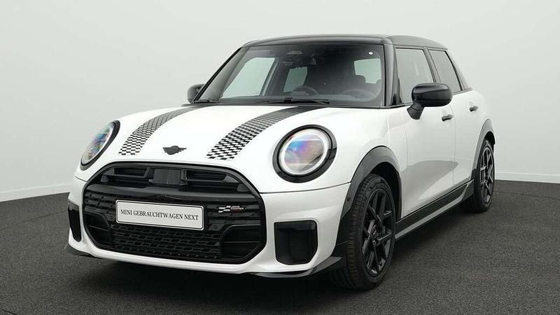 Weiß Gebraucht 2024 Mini John Cooper Works Kleinwagen | 35.180 € (Etwas zu teuer) - Bild 1/4