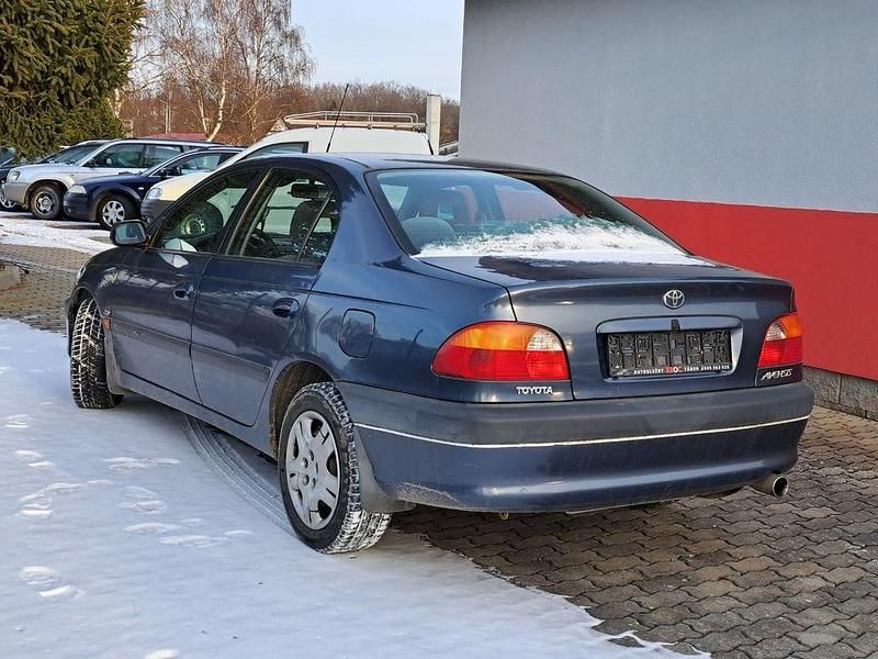 Gebraucht Toyota Avensis Sol 128 PS (94 kW) 2000 Grau Limousine