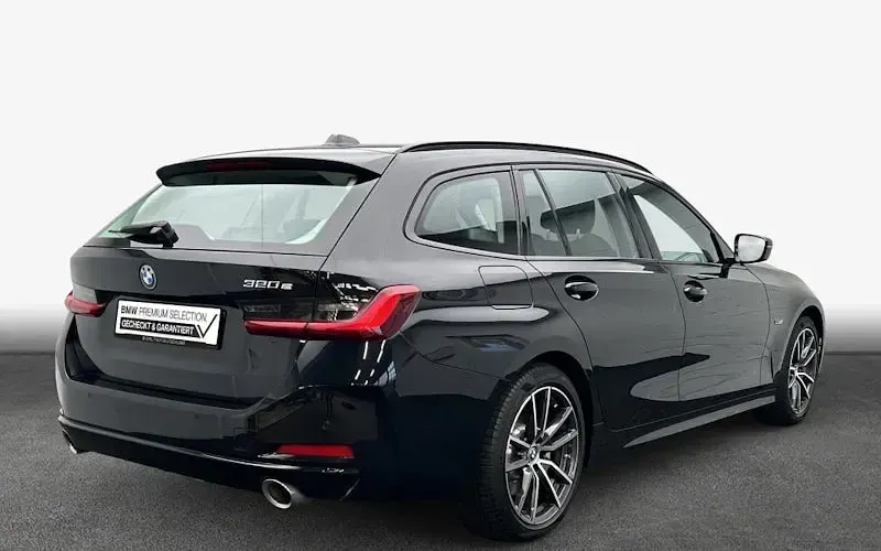 Second-hand BMW 320e 204 CP (150 kW) 2022 Negru Break