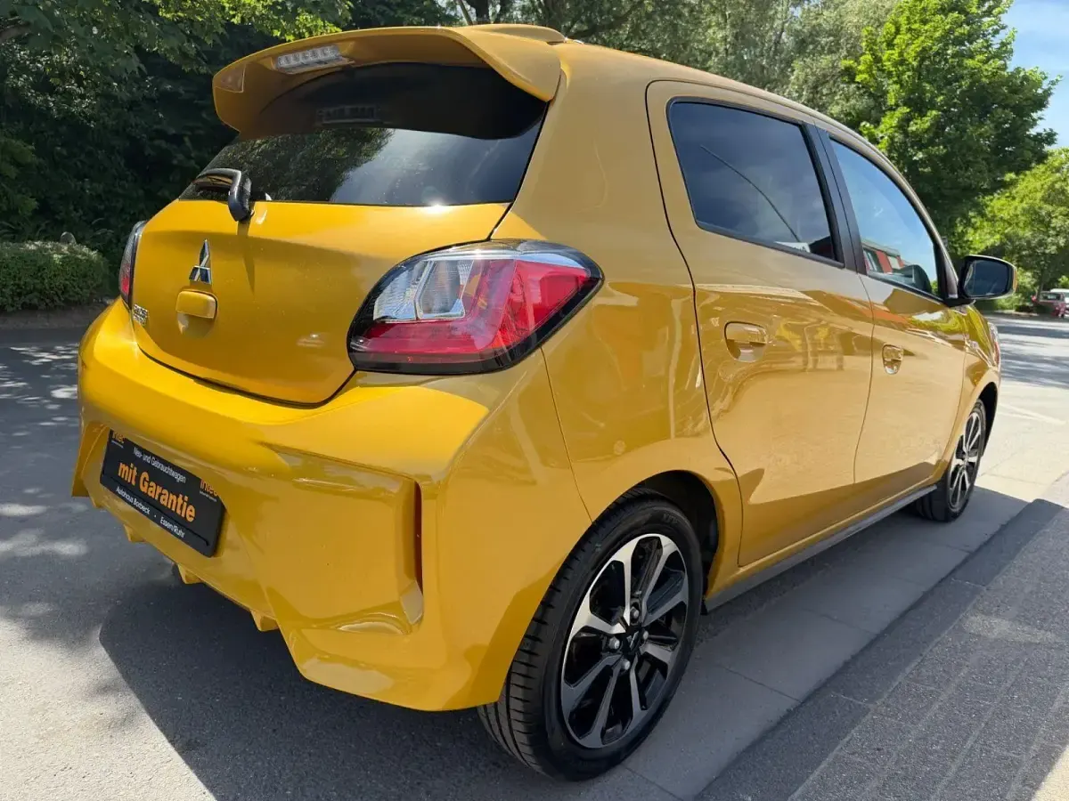 Gebraucht Mitsubishi Space Star 80 PS (58 kW) 2020 Gelb Kleinwagen