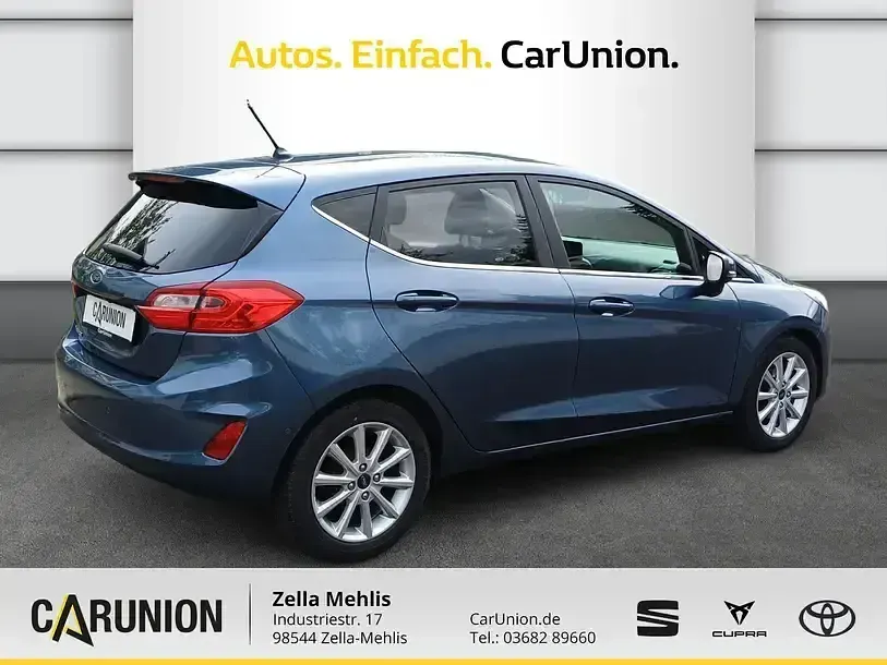 Używany Ford Fiesta Titanium 101 KM (74 kW) 2018 Niebieski Hatchback