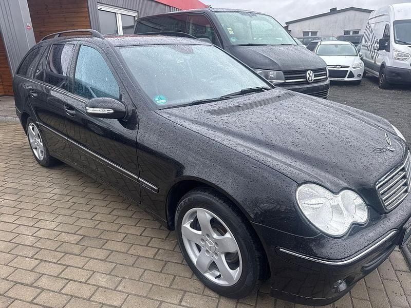 Gebraucht Mercedes C180 143 PS (105 kW) 2006 Schwarz Kombi