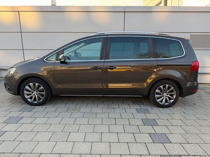 Gebraucht Seat Alhambra 140 PS (102 kW) 2015 Braun Van / Kleinbus