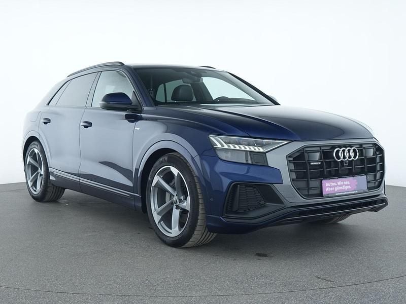 Gebraucht Audi Q8 Ambiente 286 PS (210 kW) 2022 Navarrablau SUV