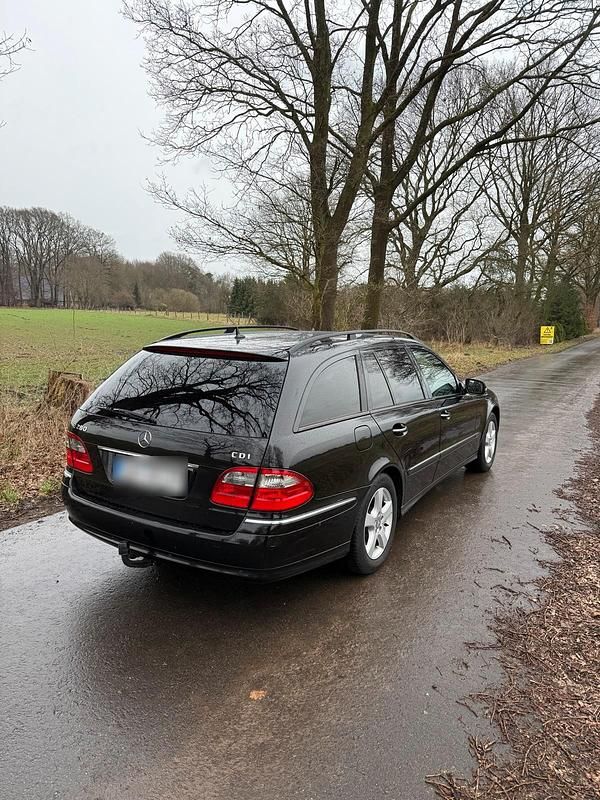 Gebraucht Mercedes E280 190 PS (139 kW) 2007 Schwarz Kombi